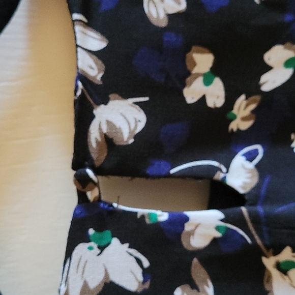 Like New, Goldie, Floral, Mini Skater Dress, Sz M, Black & Blue - Picture 3 of 6